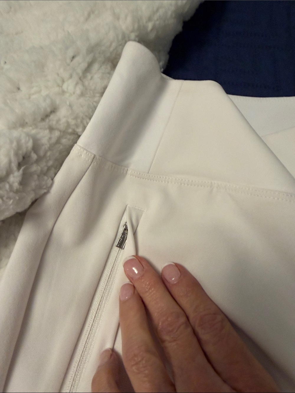 Athleta White Cropped Straight-Leg Ankle Pants - Picture 10 of 13